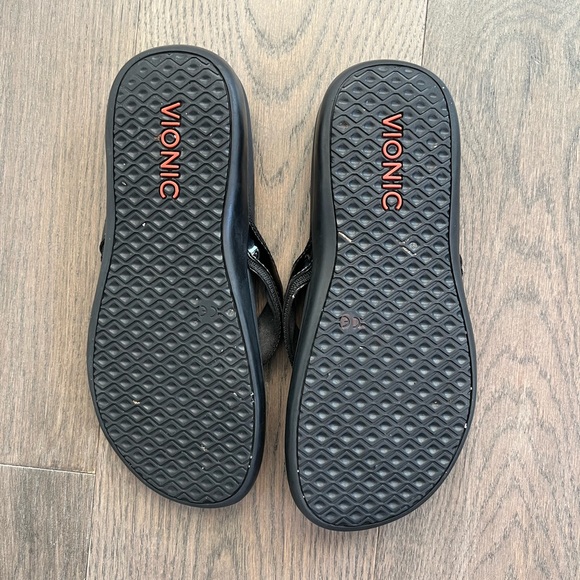 Vionic Sandals - Picture 4 of 7